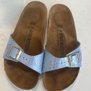 Size 37 Birkenstocks in a color mermaid blue great condition